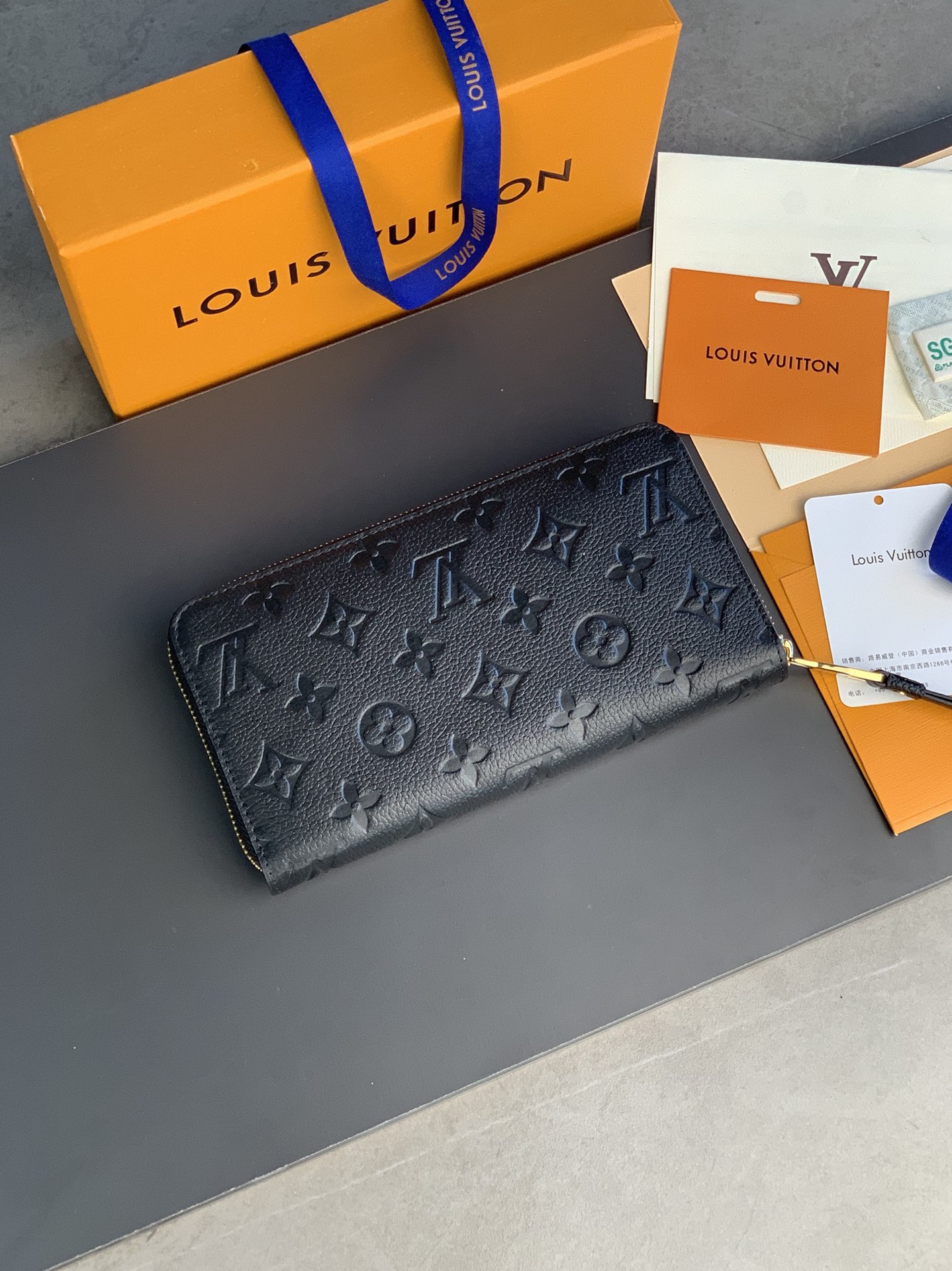 TOP Louis Vuitton LV Wallet Empreinte  - BLACK