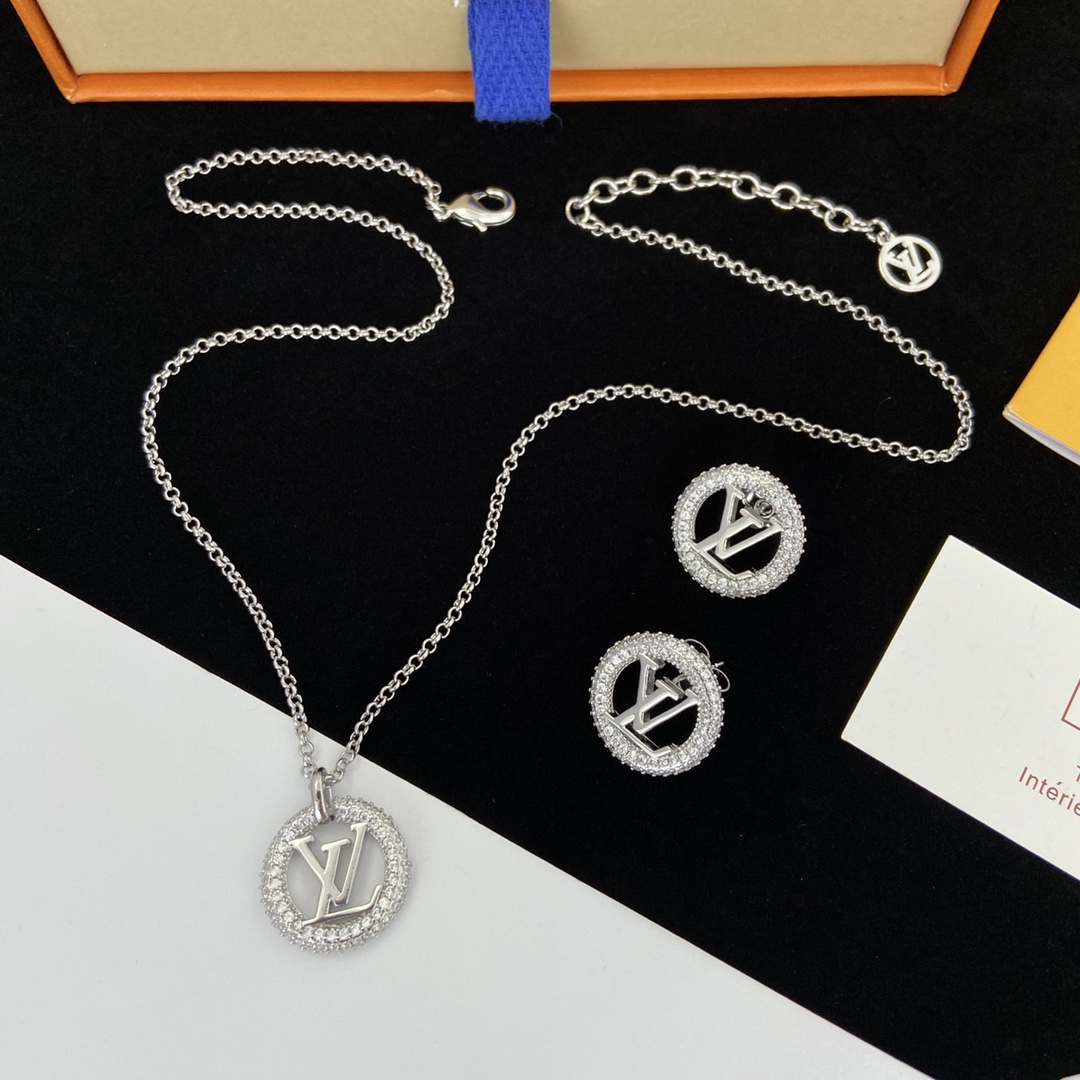TOP Louis Vuitton LV LV Necklace Earrings Set - Silver