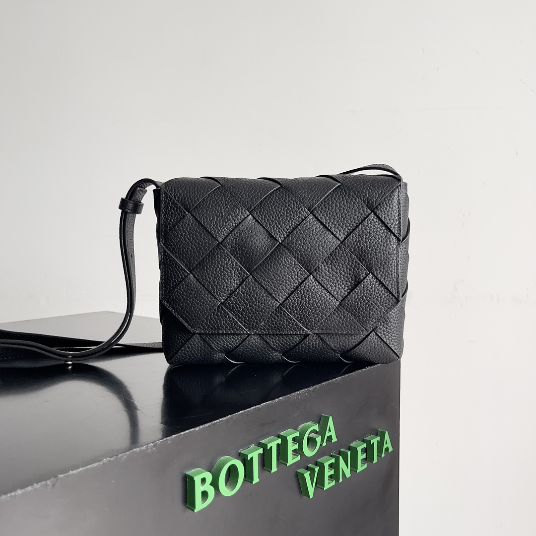 TOP Bottega Veneta BV Diago Crossbody Bag 22.5*16.5*5.5cm - Black