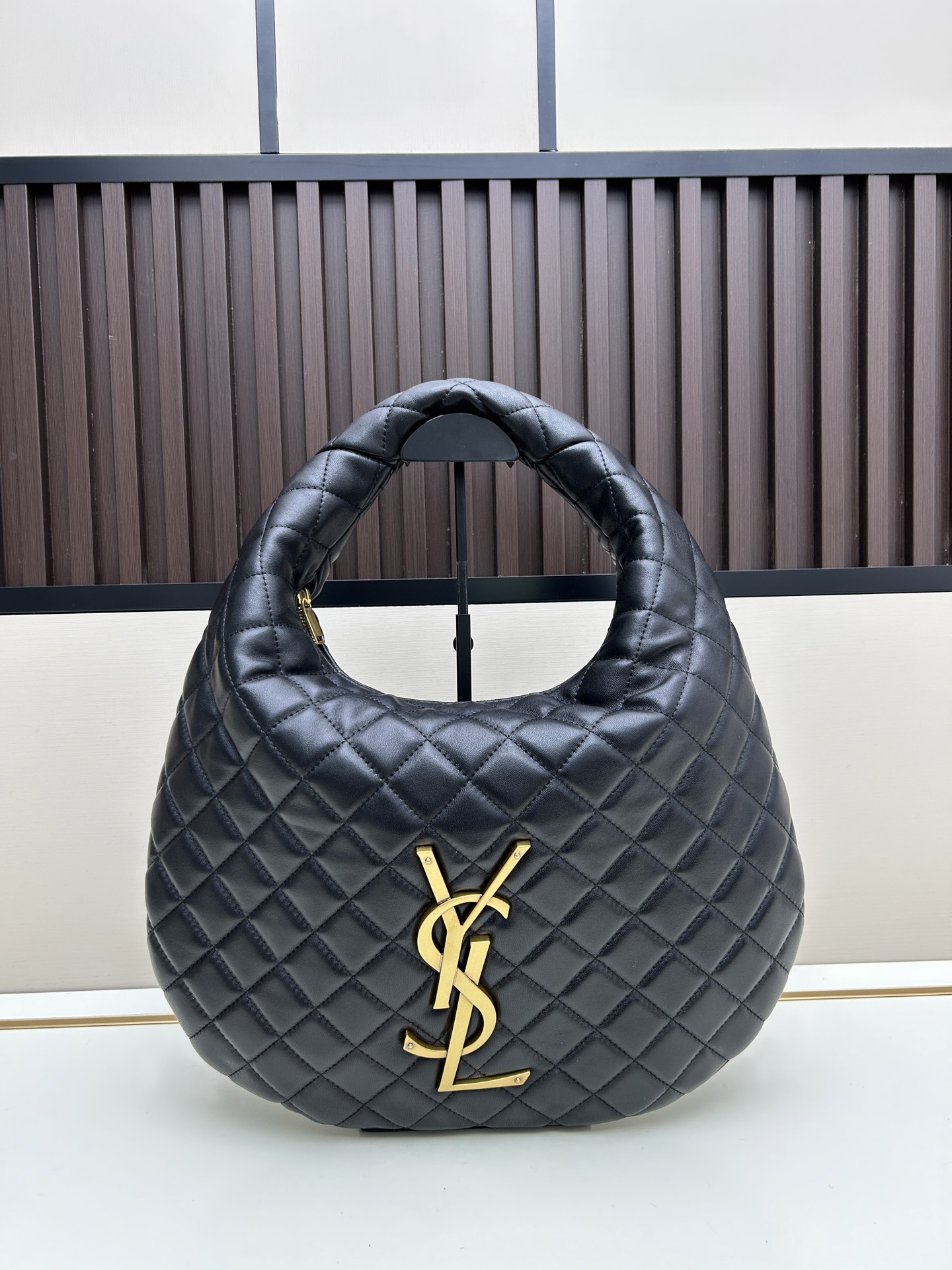 TOP Yves Saint Laurent YSL ICARE Baby Nappa Bag 42×30×4cm - Black