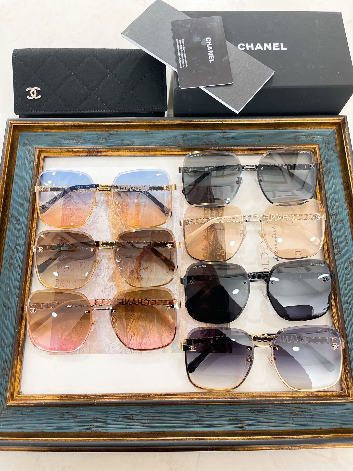 TOP CHANEL Sunglasses - 8 Color