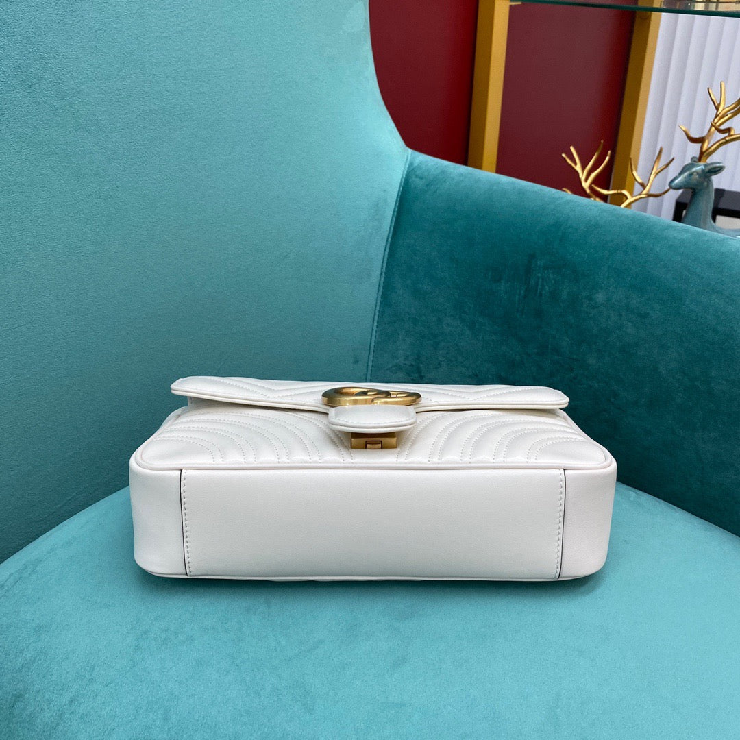 TOP GUCCI GG Marmont Bag Matelasse Small 26cm - White