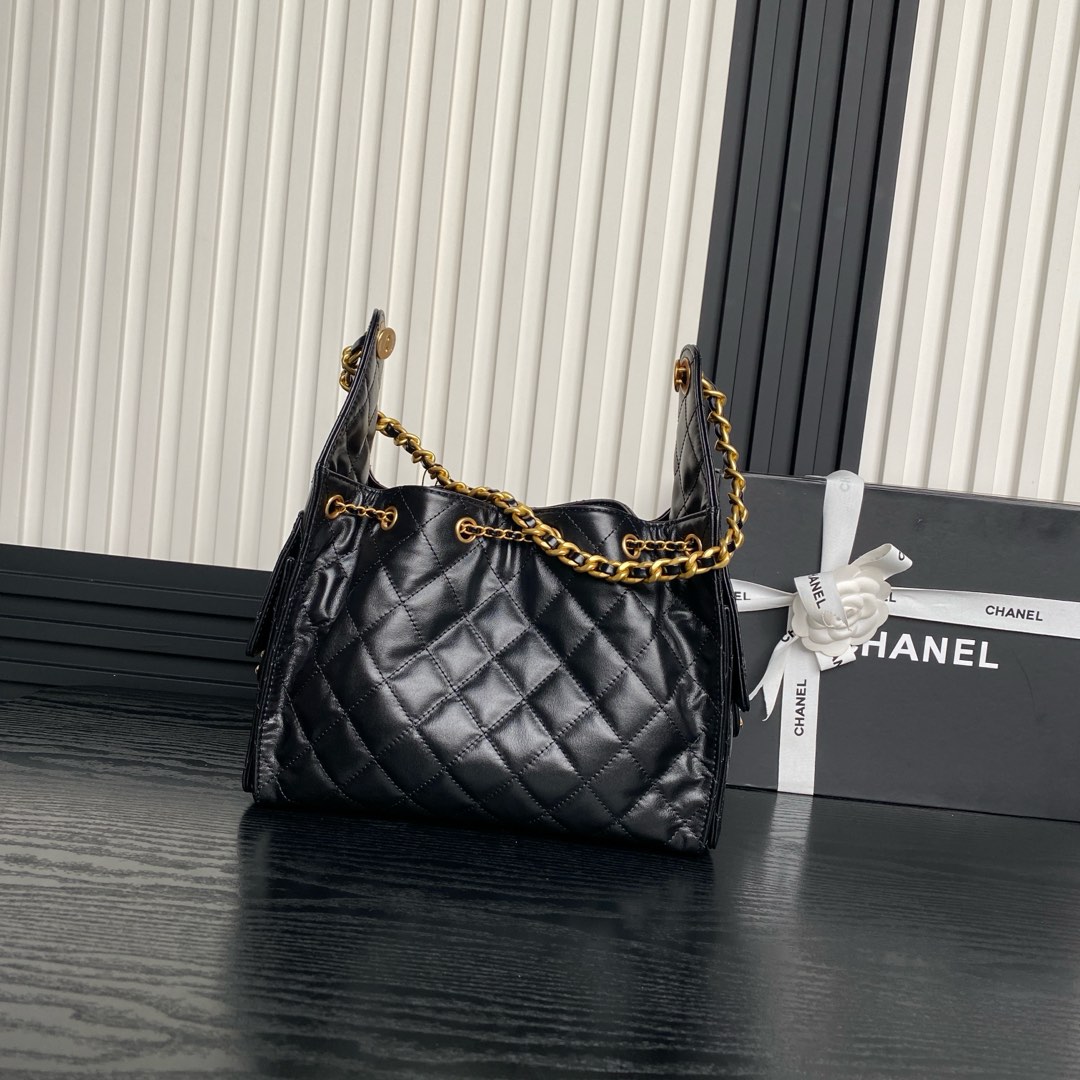 TOP CHANEL Hobo Shopping Bag Calfskin 26x30x14cm - Black