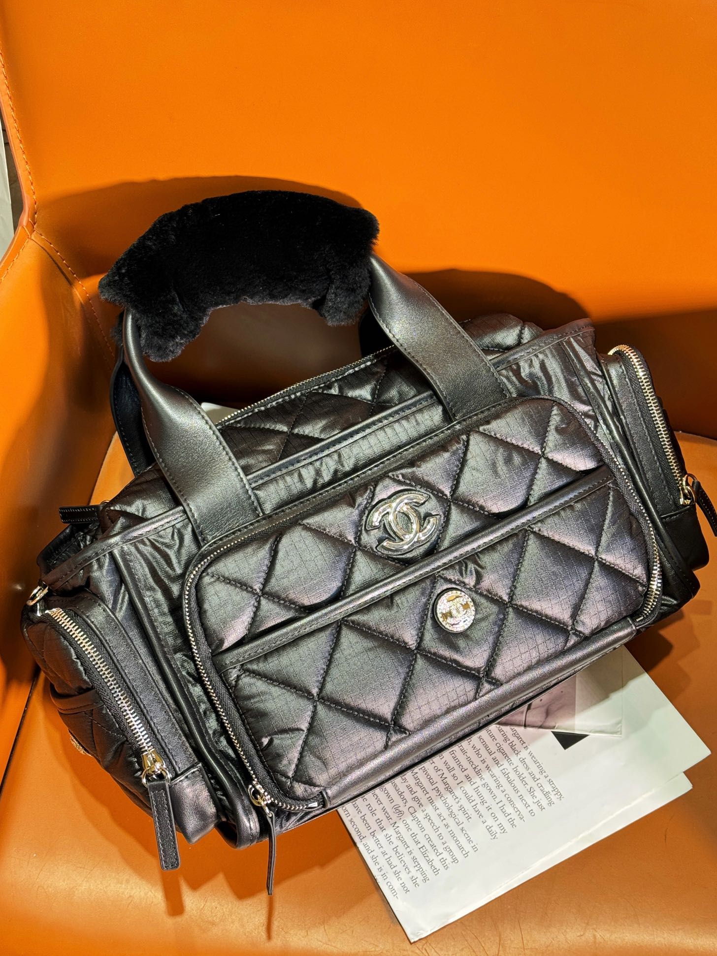 TOP CHANEL 24c Large Bowling Bags 16x35x20cm - SHW - Black/White