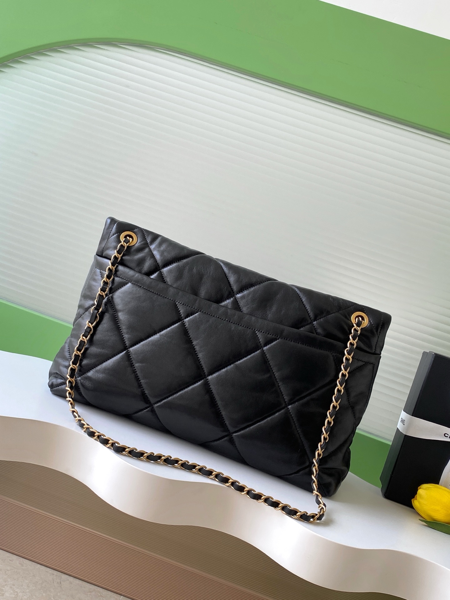 TOP CHANEL Flap Shopping Bag 45×27×10 cm - Black
