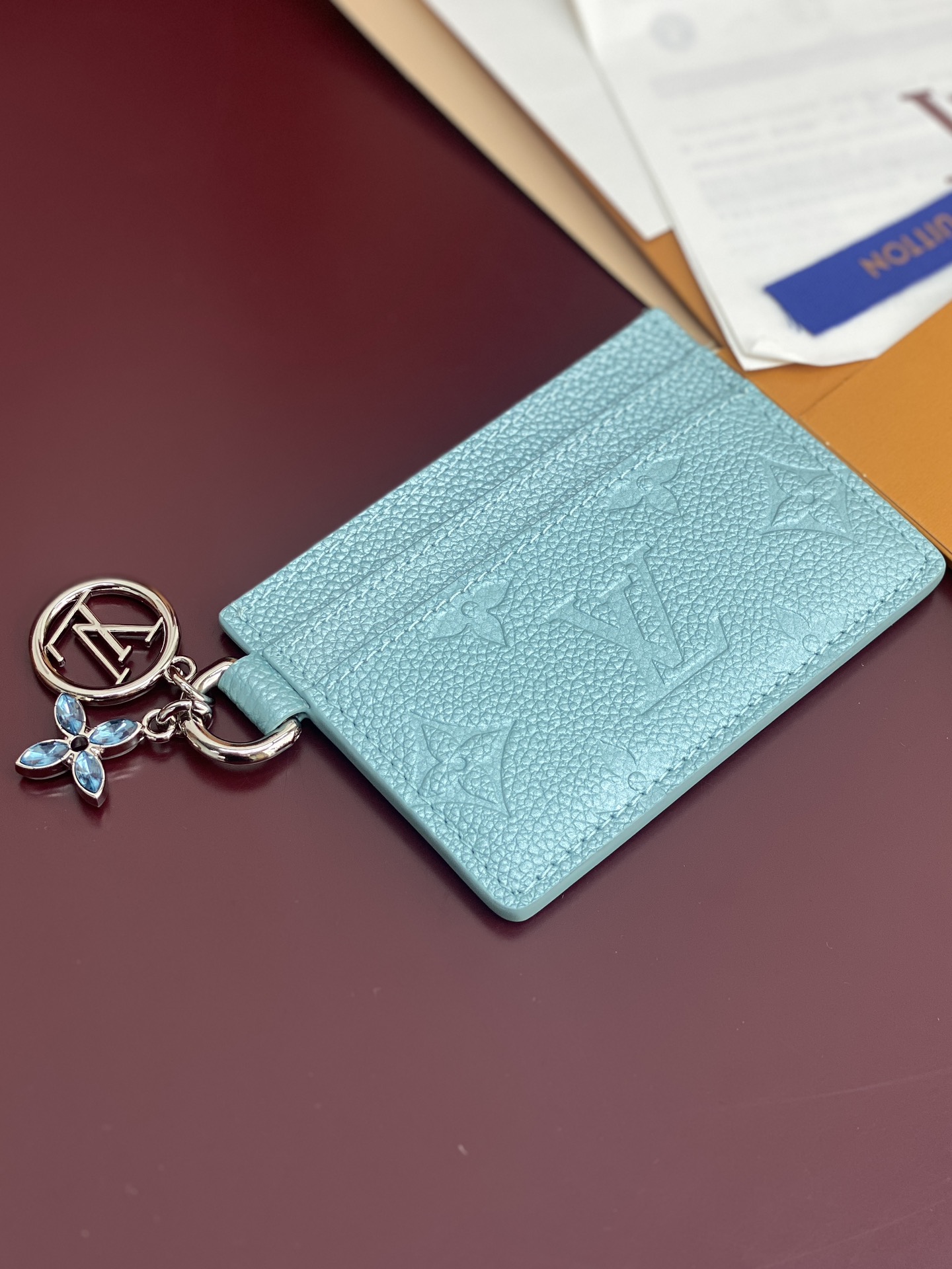 TOP Louis Vuitton LV Ski Charms Card Holder 10.2x7.3x0.3cm - Pearlescent Blue