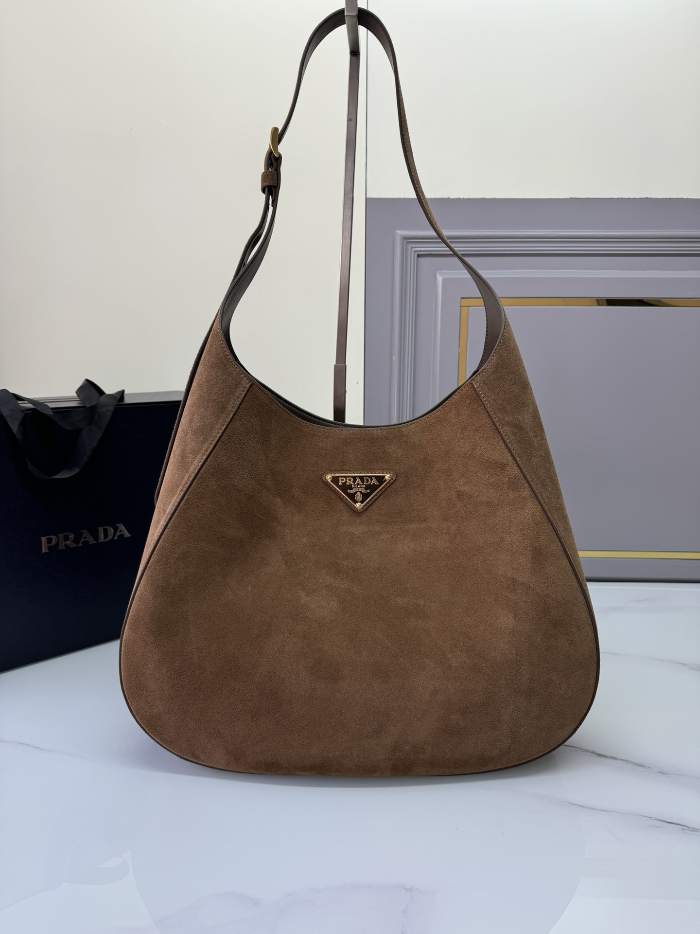 TOP PRADA Deer Print Cowhide Bag 40x30x9cm - Brown