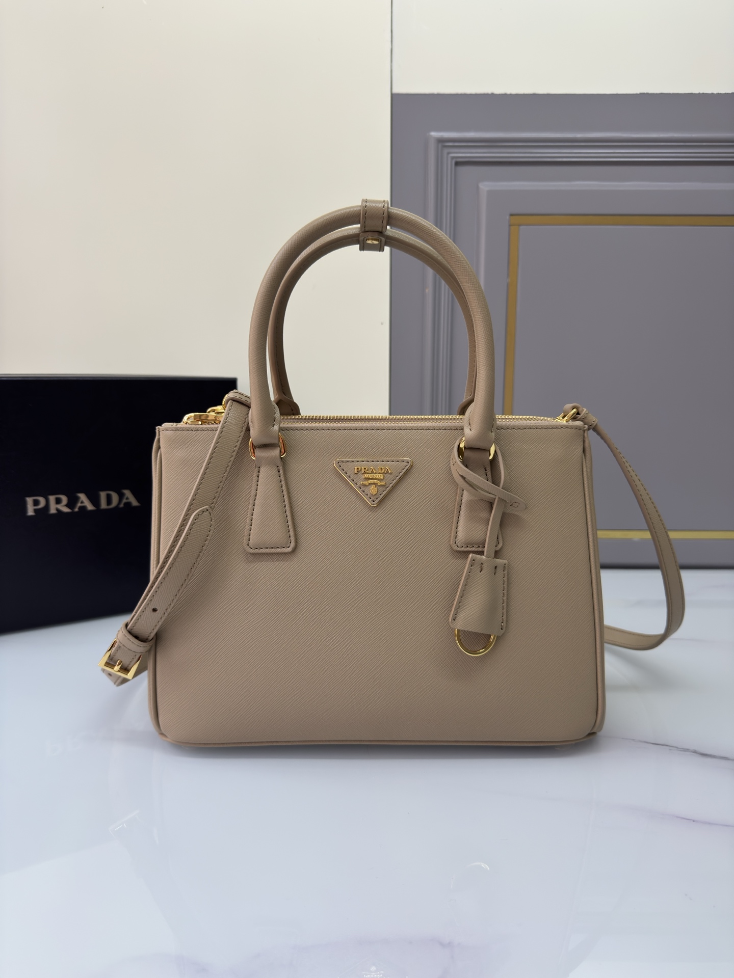 TOP PRADA Galleria Saffiano Bag 20x15x9.5cm/28x20x12cm - Brown