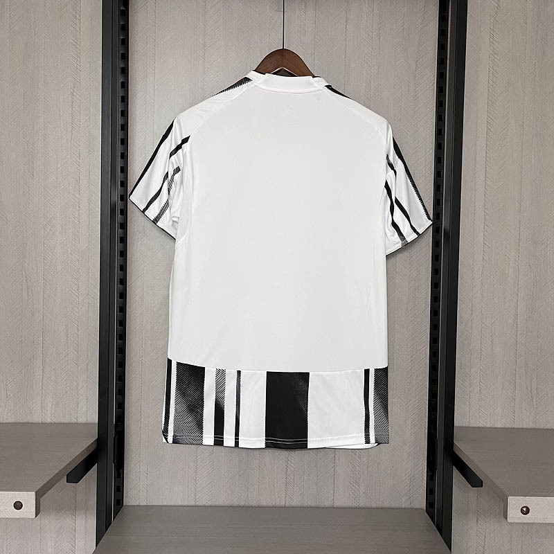 2025/2026 Juventus Home Soccer Jersey 1:1 Thai Quality