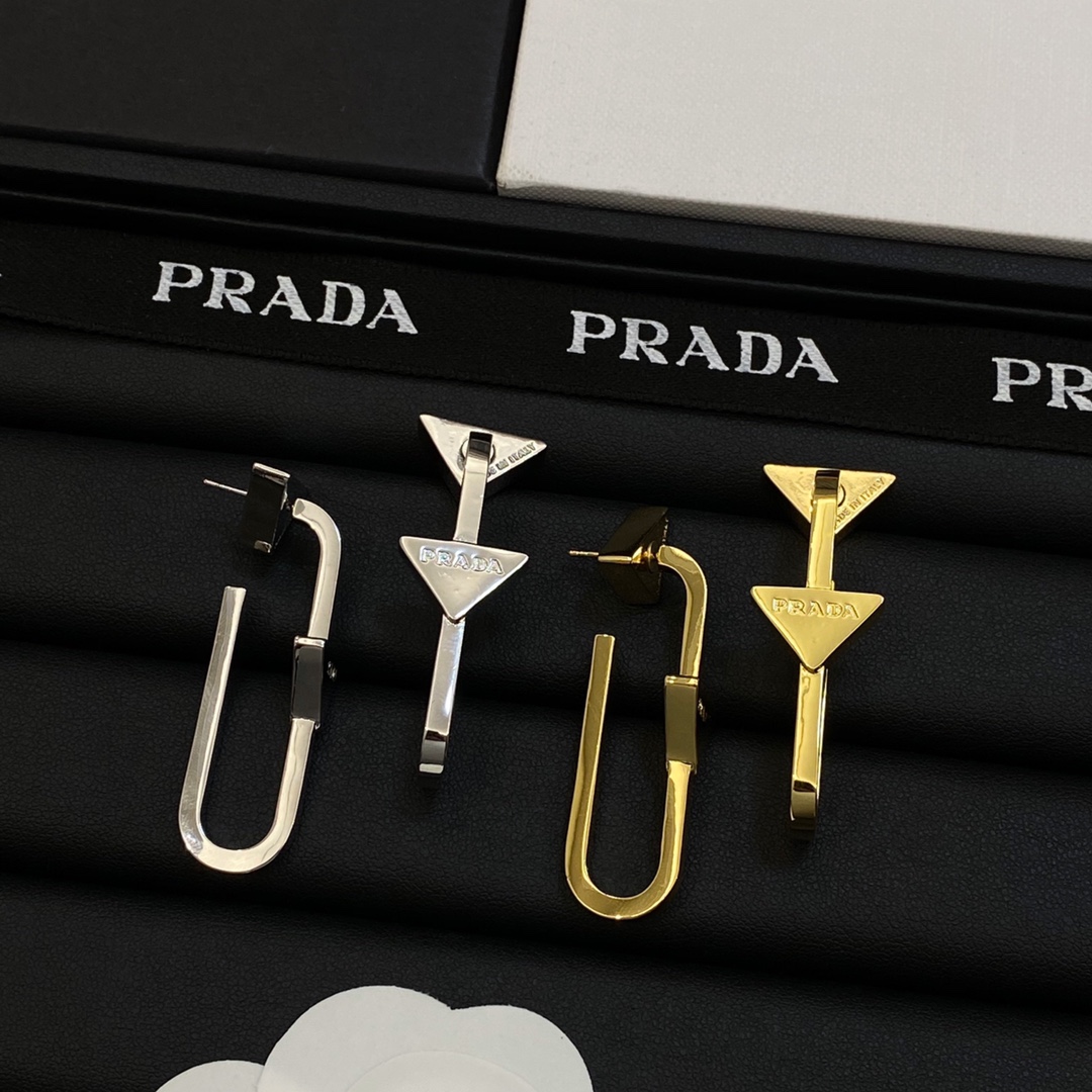 TOP PRADA Earrings - 2 Color