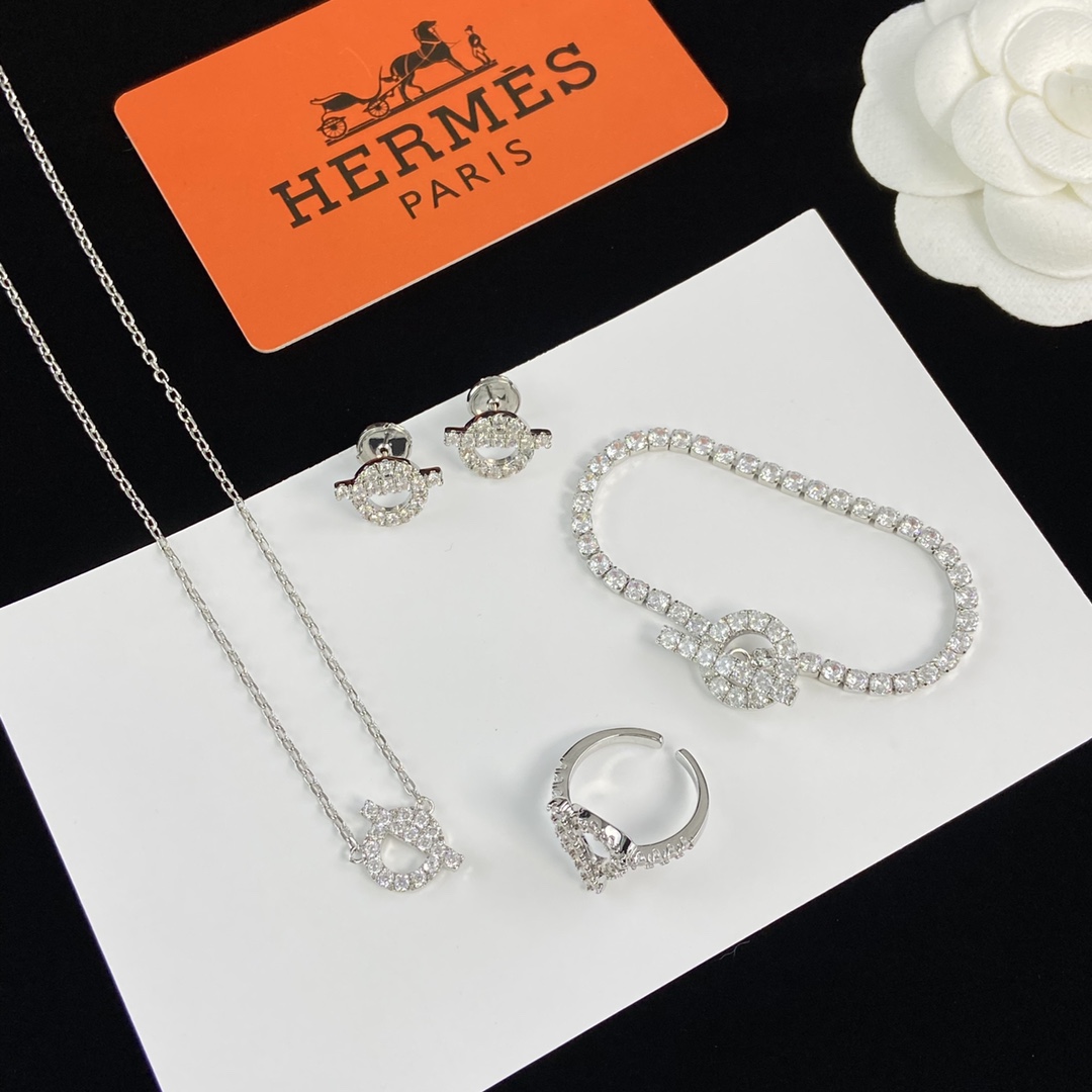 TOP HERMES Necklace Earrings Bracelet Ring Set - Silver