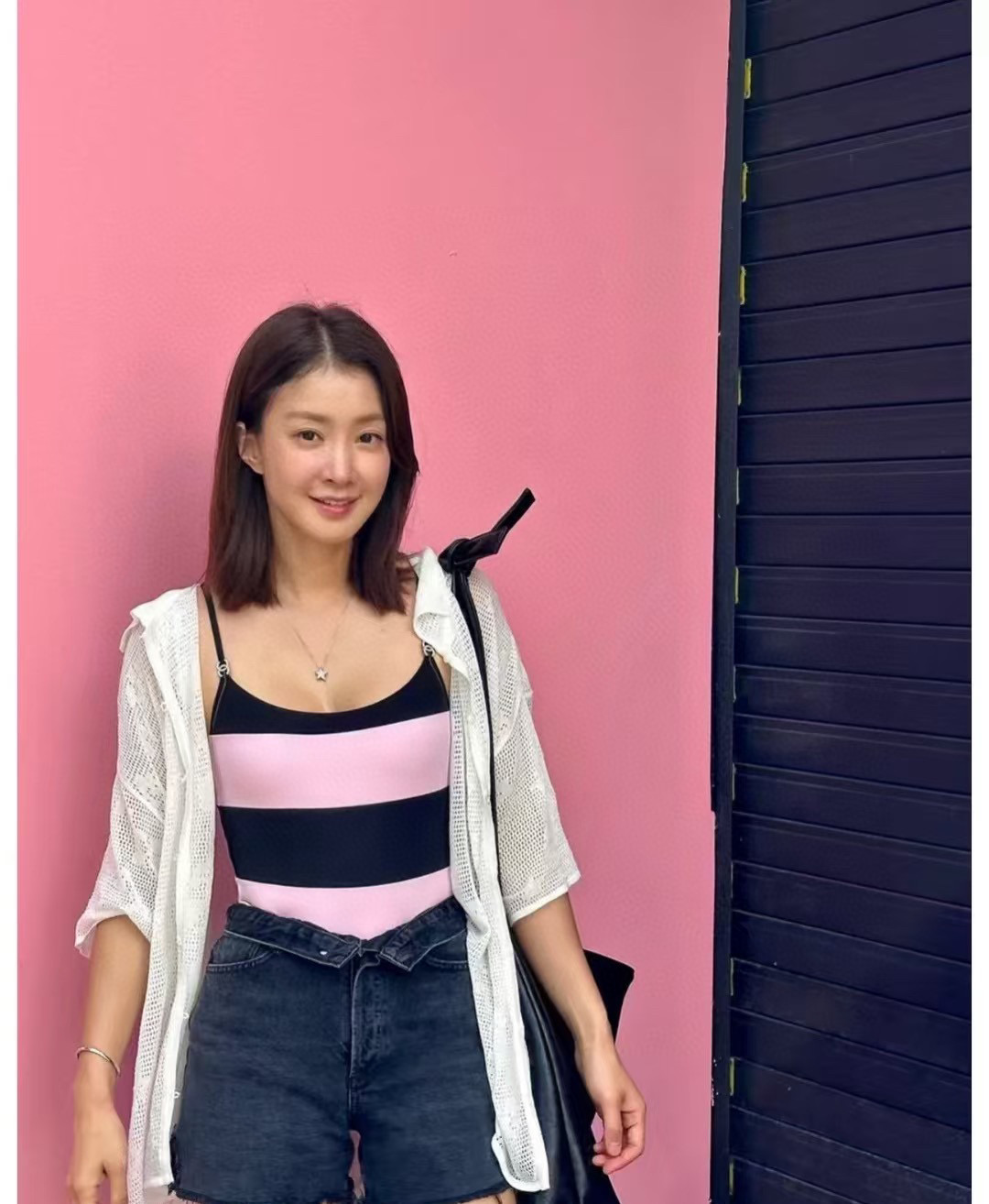 TOP CHANEL Striped One-Piece Swimsuit - Black and Pink