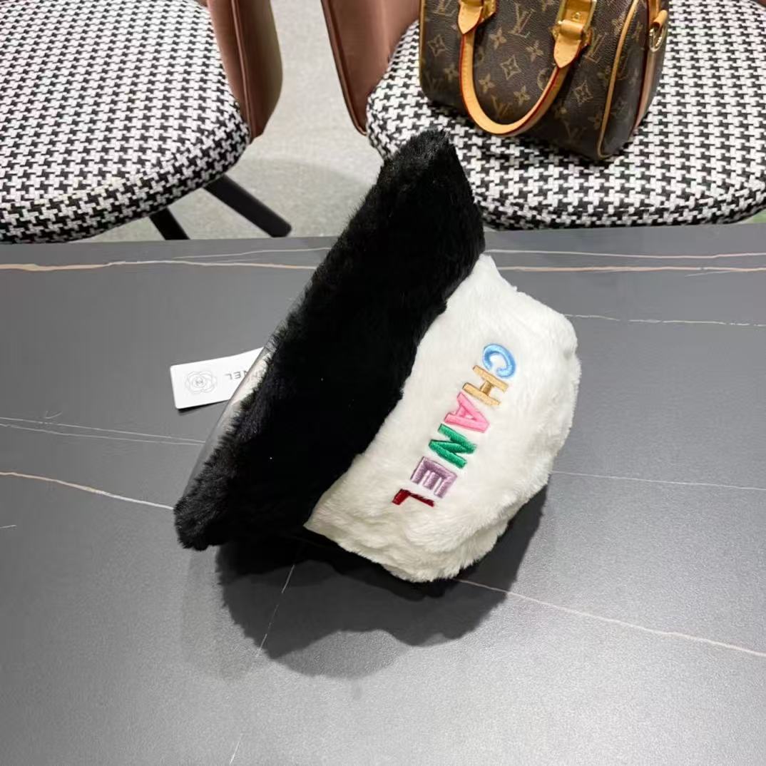 Chanel Fluffy bucket hat(Replica)