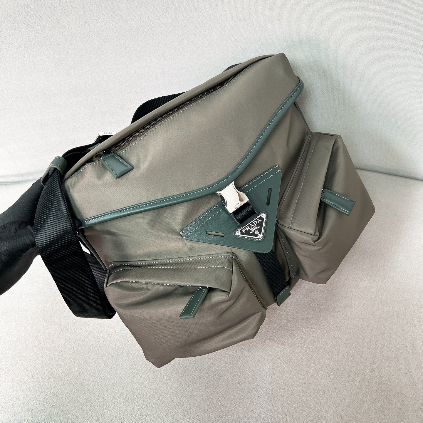 TOP PRADA Nylon Shoulder Bag 29x23x15cm - Gray