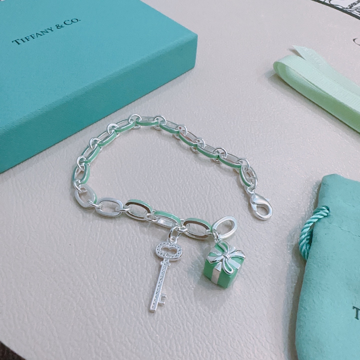 TOP Tiffany & Co.  Bracelet - Sliver