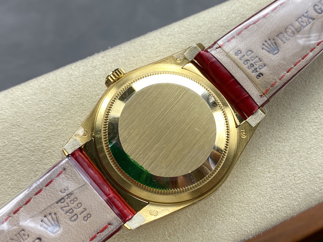 TOP ROLEX  Day-Date Yellow Gold Bezel Watch 36mm - Red