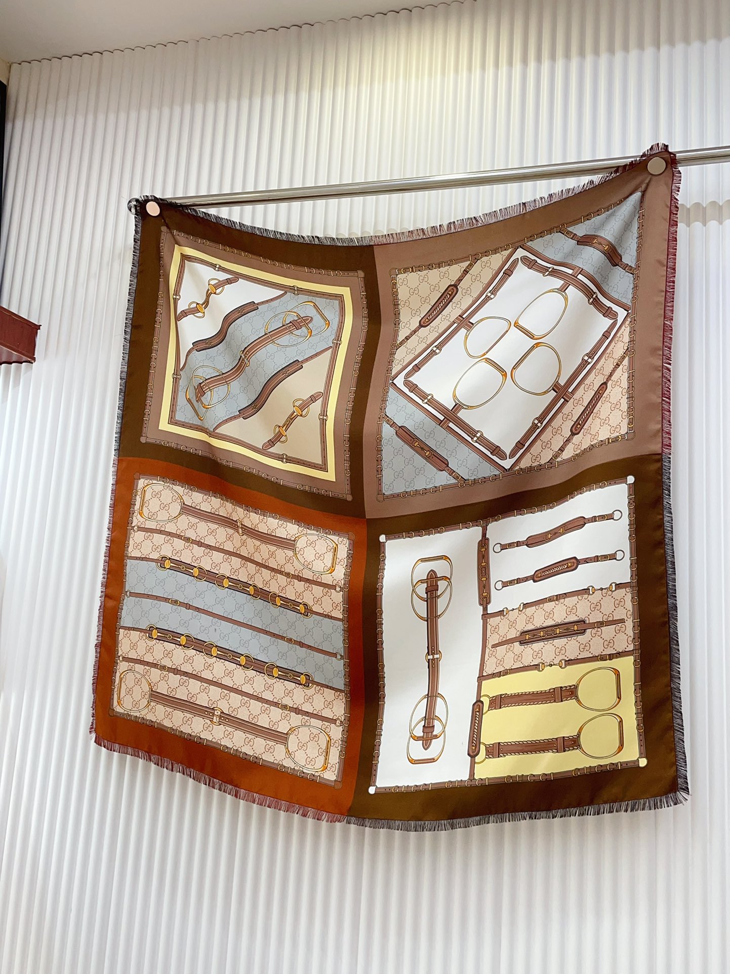 TOPGucci Silk Scarf 90 x 90 cm-2 Colors
