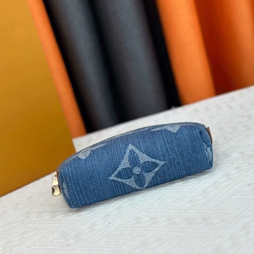 Louis Vuitton LV Cosmetic pouch Bags （Replica）