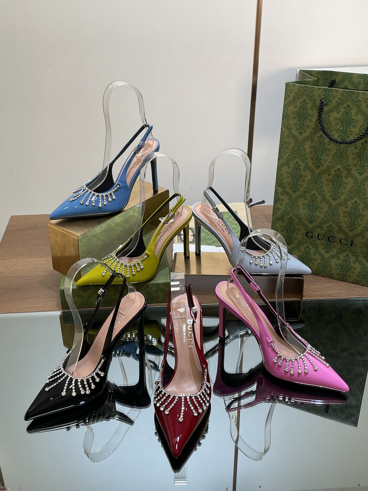 TOP GUCCI Crystal Pendant High Heels - 6 Color