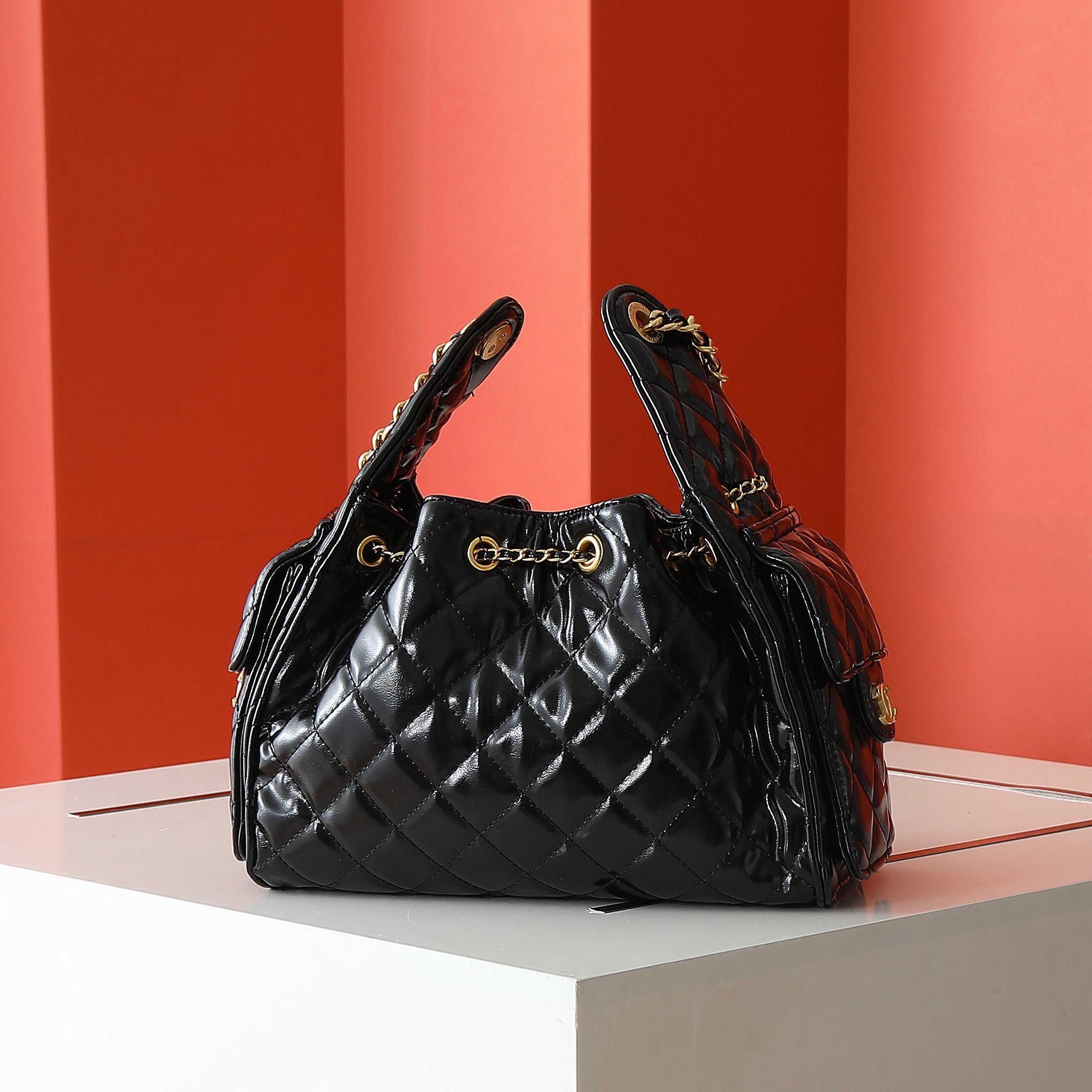 CHANEL 25 Handbag Patent leather & Gold-Tone Metal (Replica)