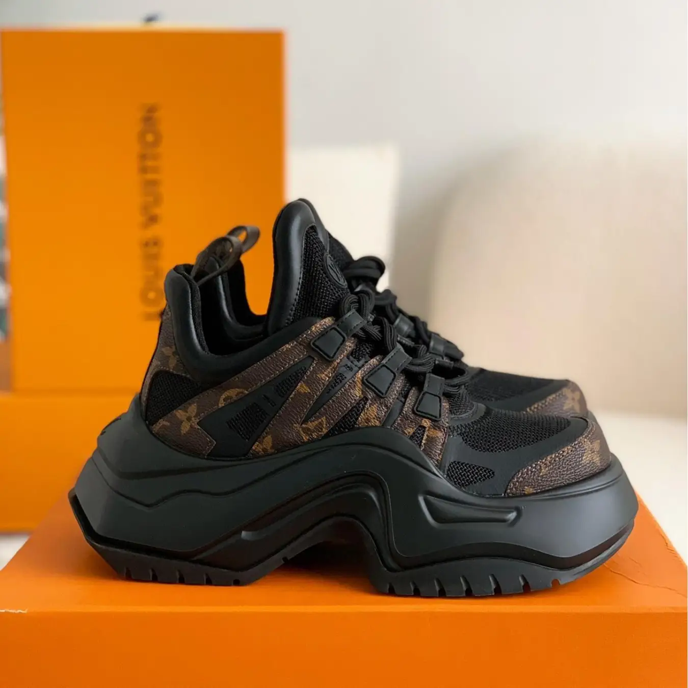 Louis Vuitton LV Archlight Sneaker (Replica)