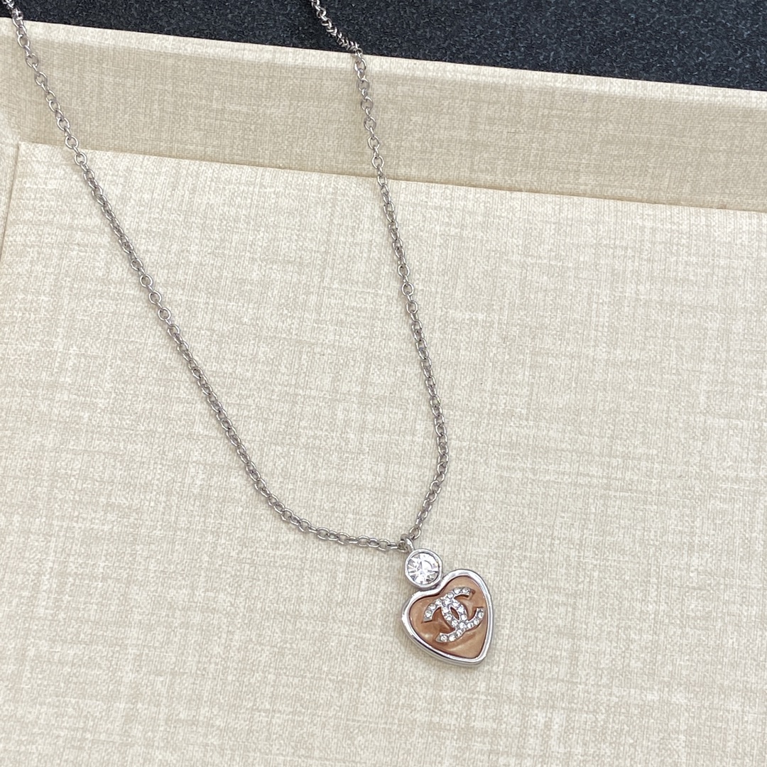 TOP CHANEL CC Necklace - 2 Colors