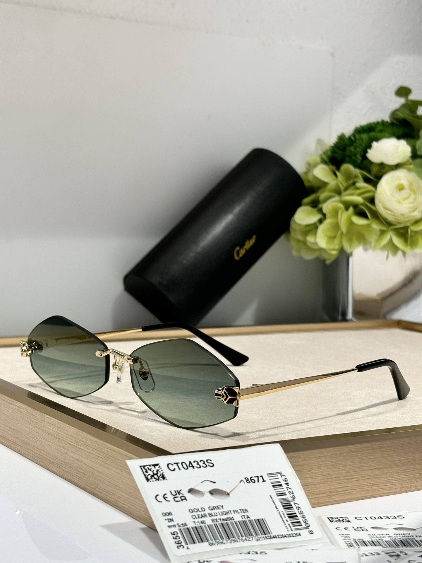 TOP Cartier Sunglasses - 2 Color