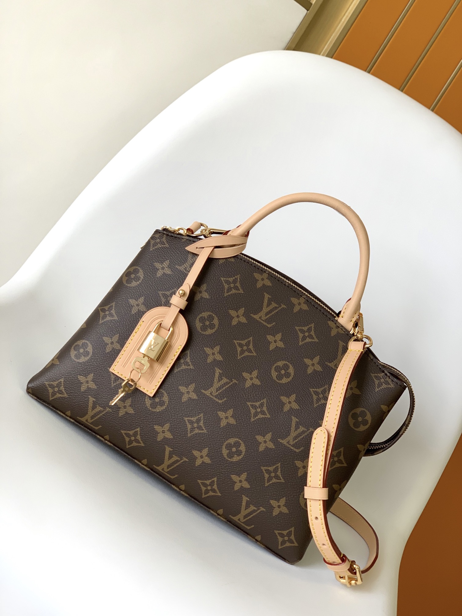 TOP Louis Vuitton LV Grand Palais Handbag 29×18×12cm - Brown