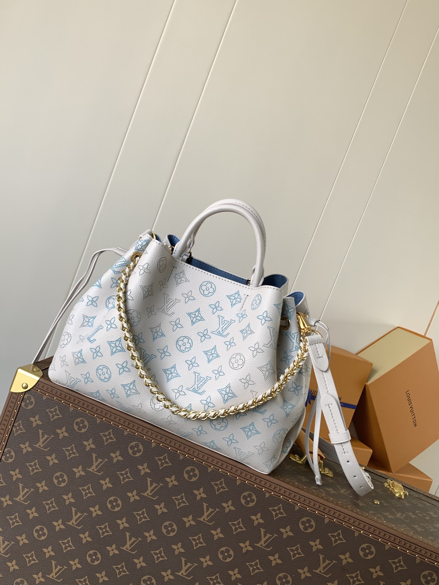 TOP Louis Vuitton LV Bella Tote Bag 23x13x32cm - Light Blue