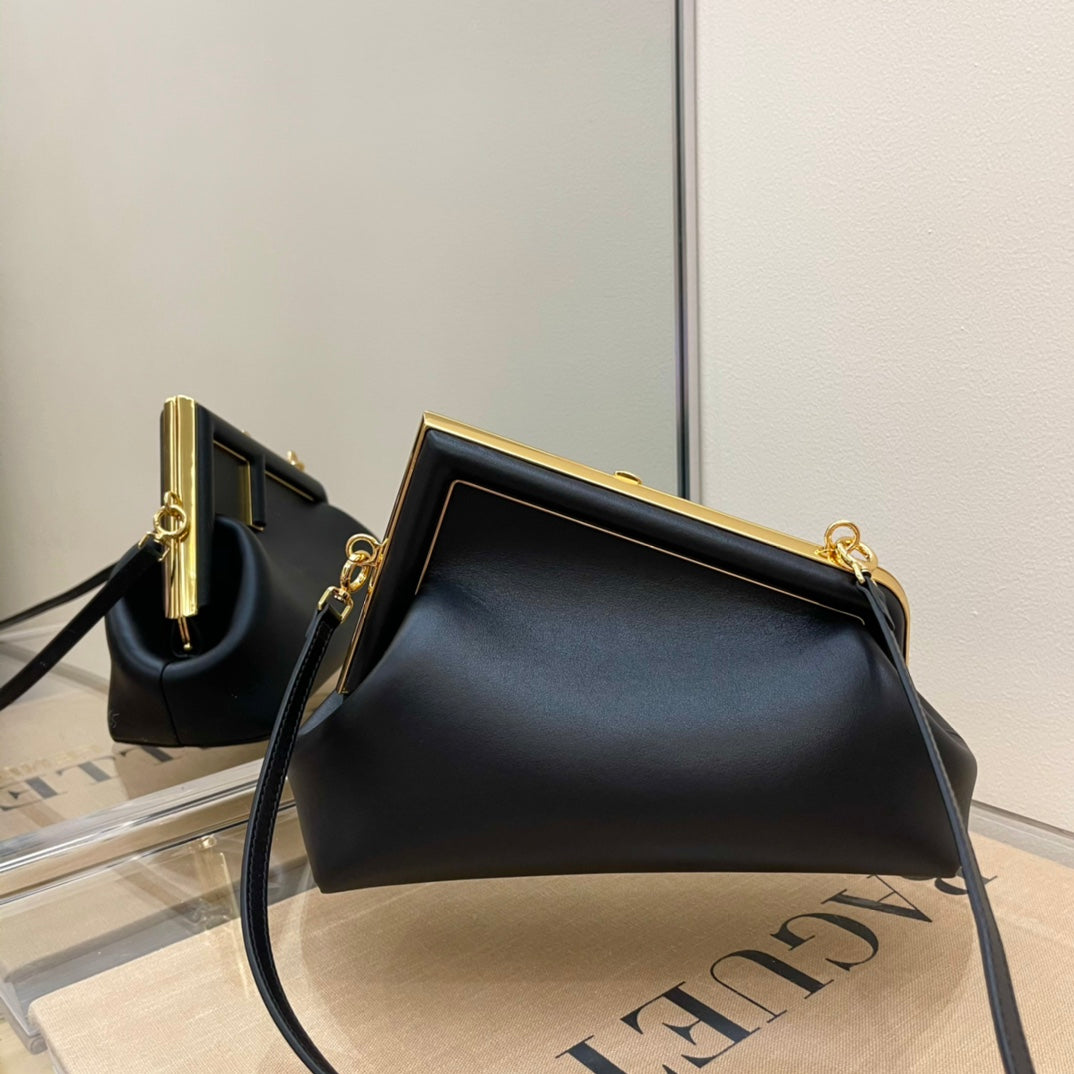 TOP FENDI FENDI First Small Bag - Black