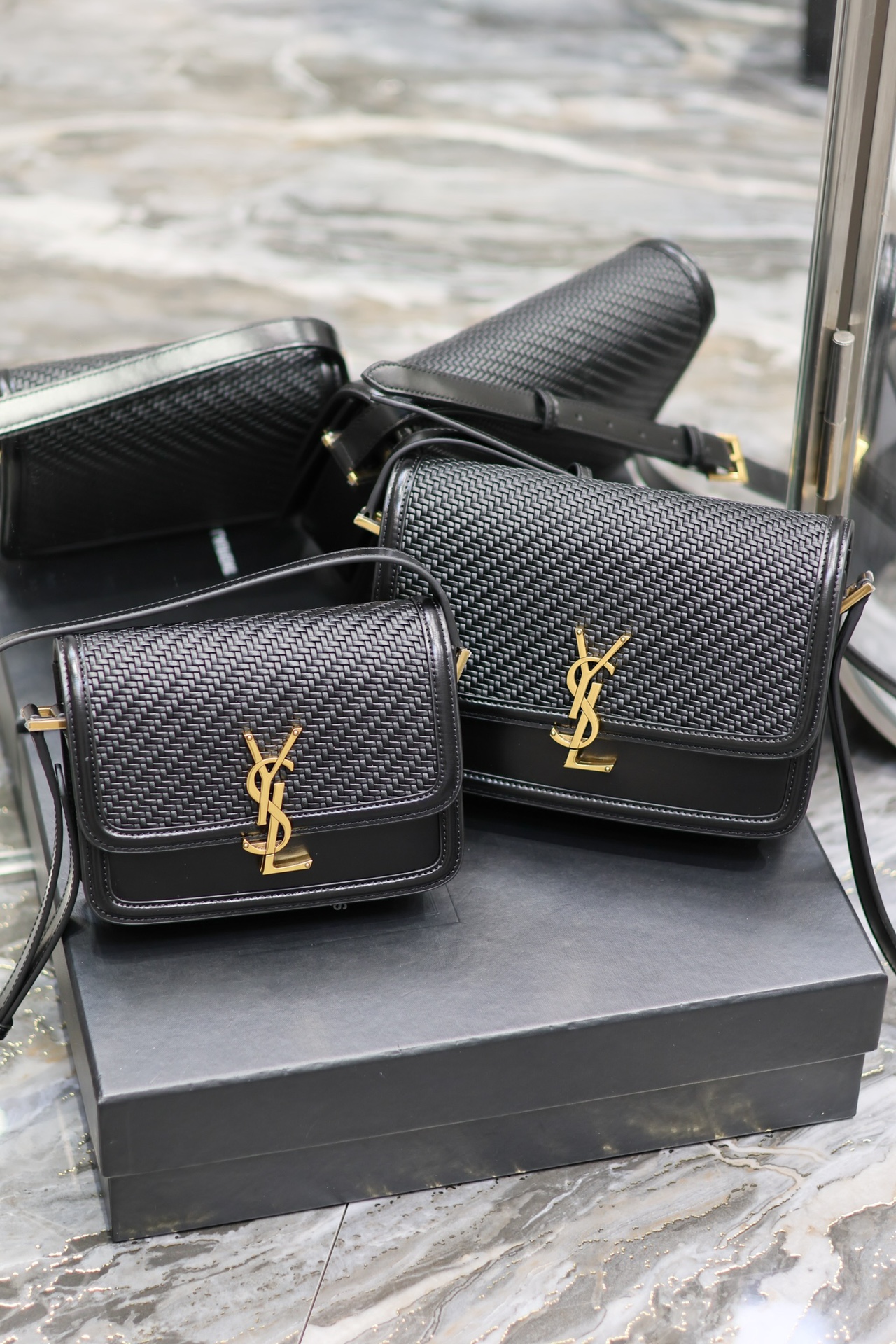 TOP Yves Saint Laurent YSL Solderino Bags Woven From Patent Leather And Cowhide - Black&GHW