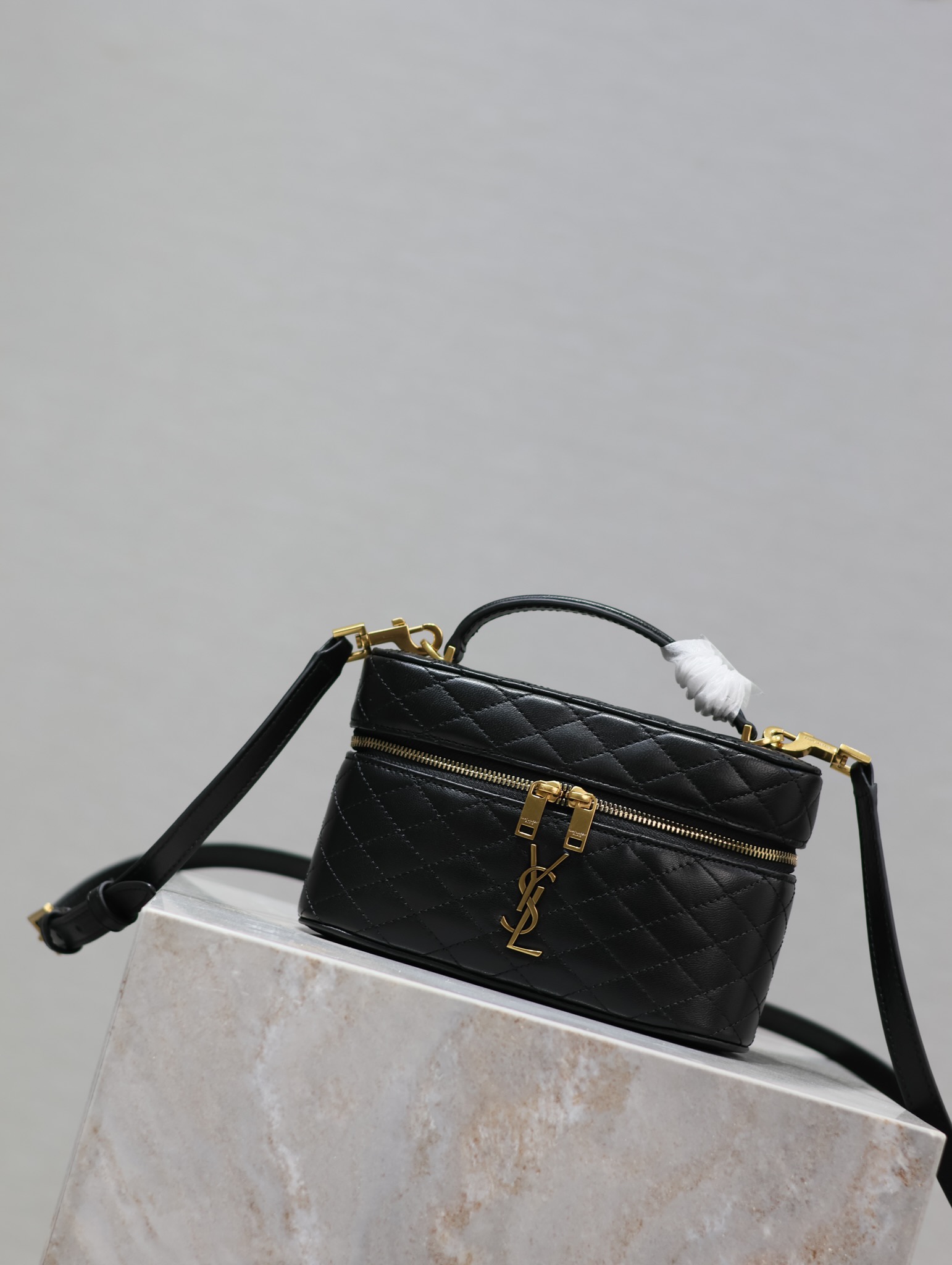 TOP Yves Saint Laurent YSL Gaby Mini Makeup Bag 18x11x6.5cm - Black&GWH