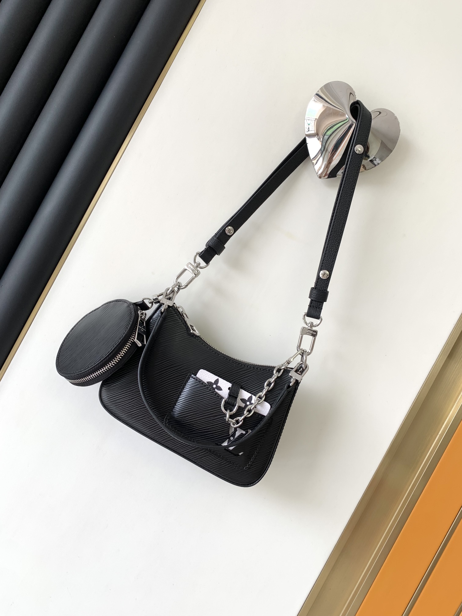 TOP Louis Vuitton LV Smooth Cow Leather Marellini Handbag 19x13.5x6.5CM - 4 Colour&SHW