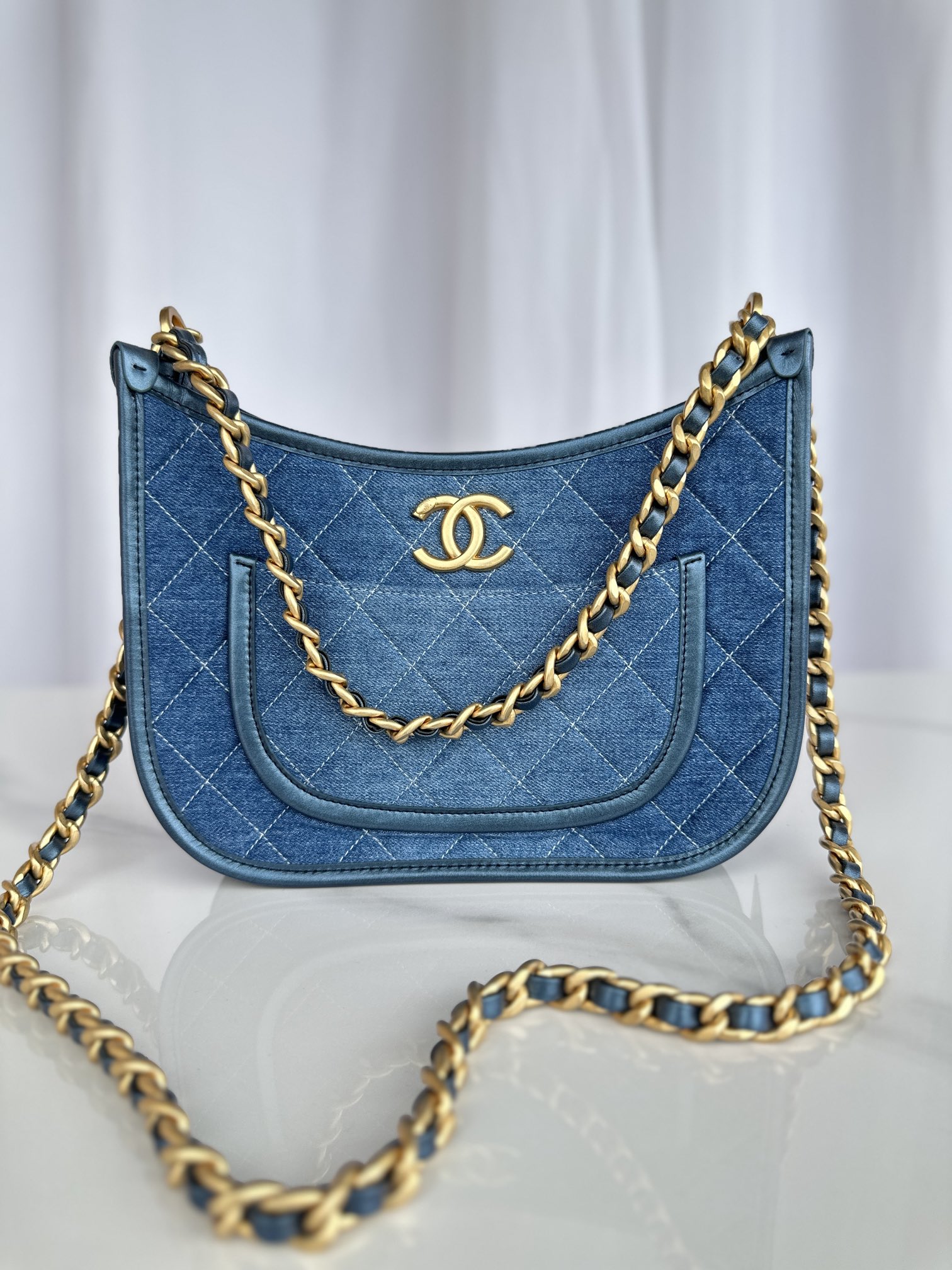 TOP CHANEL Hobo Bag 25x20x7.5cm - Denim