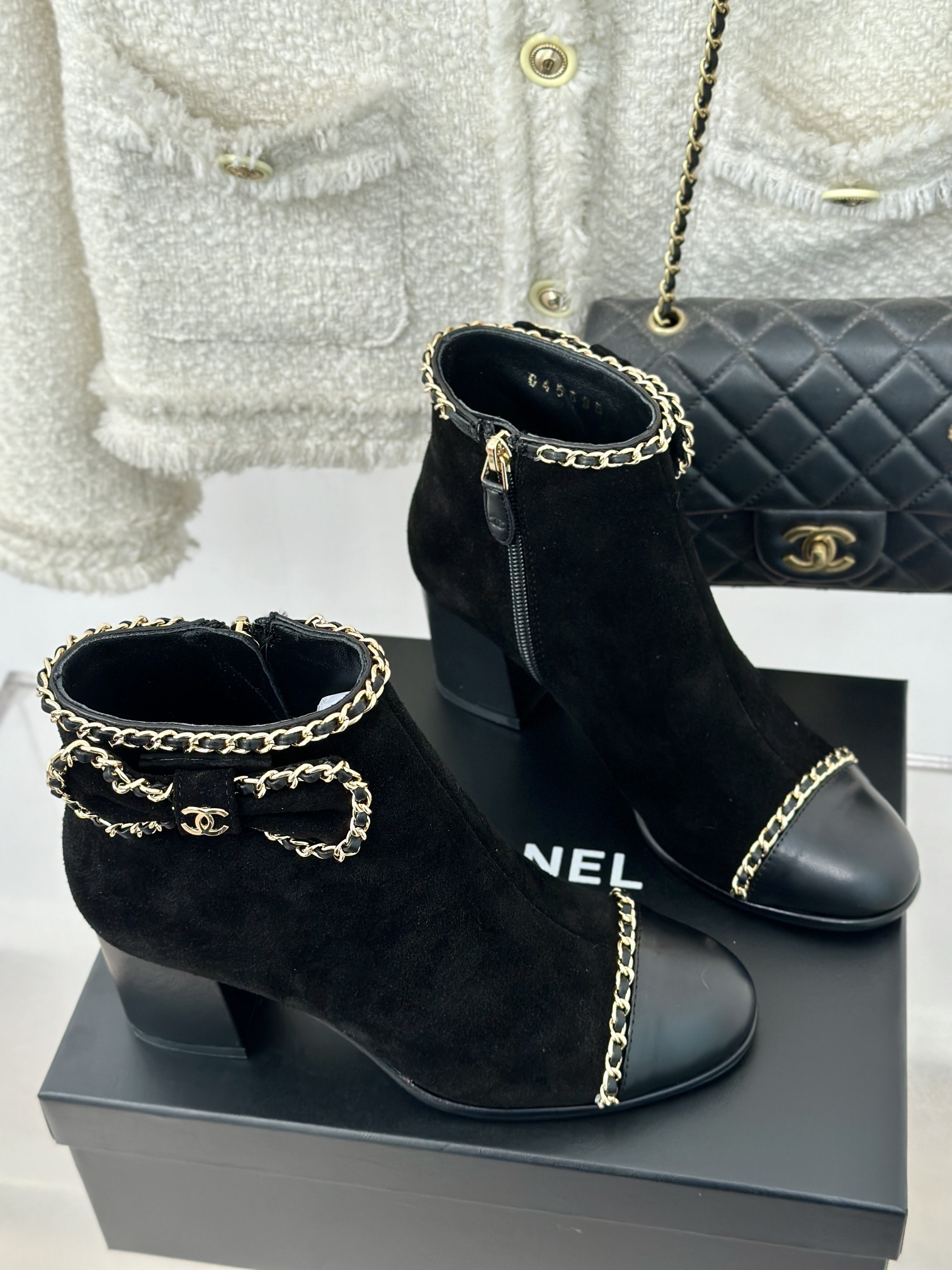 TOP CHANEL Chain Bow Block Heel Ankle Boots - 4 Color
