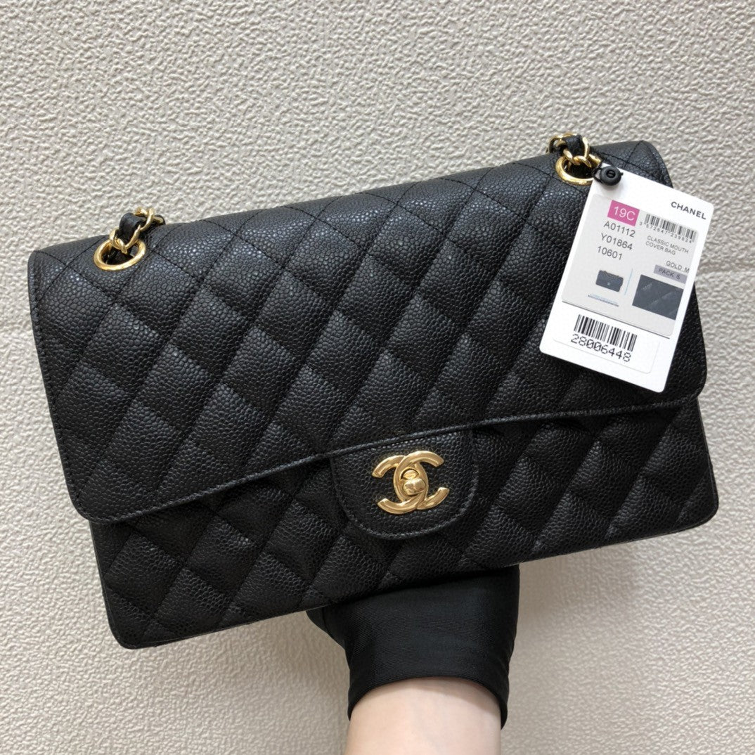 TOP CHANEL Classic Flap Bag Caviar Medium 25.5cm – Black & GHW