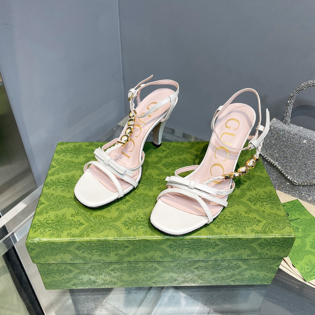 TOP GUCCI Woven Braid   Metal Buckle Sandals - White