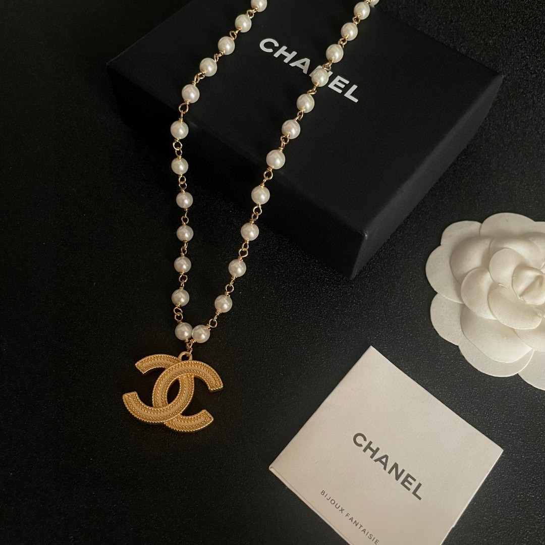 TOP CHANEL Necklace - Gold
