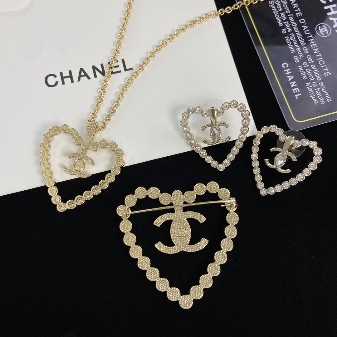TOP CHANEL Necklace Earrings Brooch Set