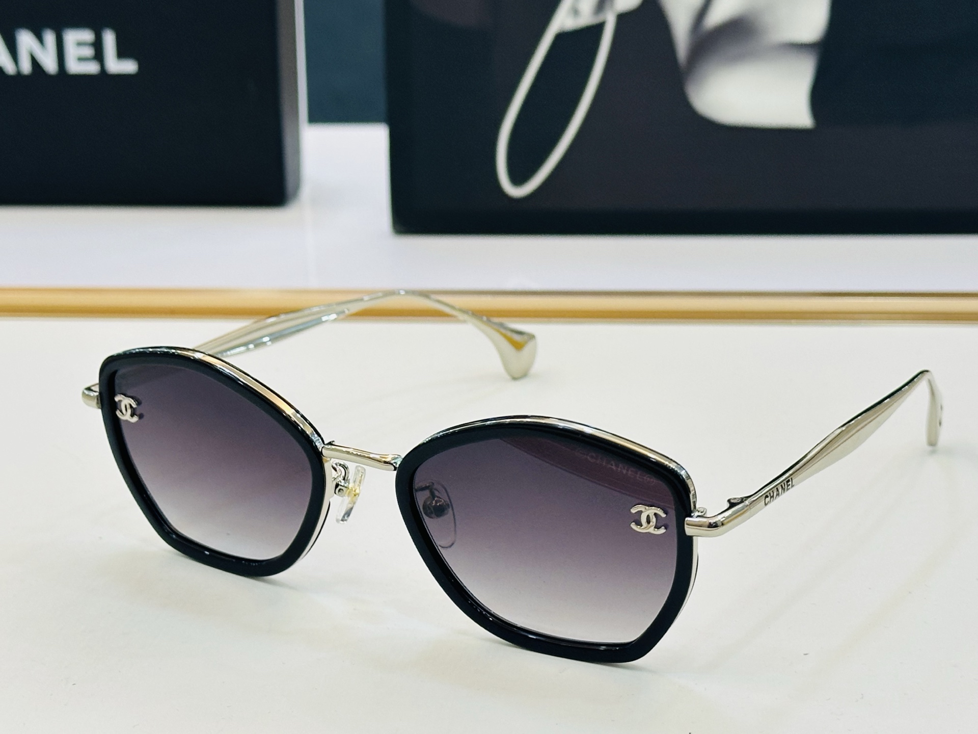 TOP CHANEL Sunglasses - 7 Colors