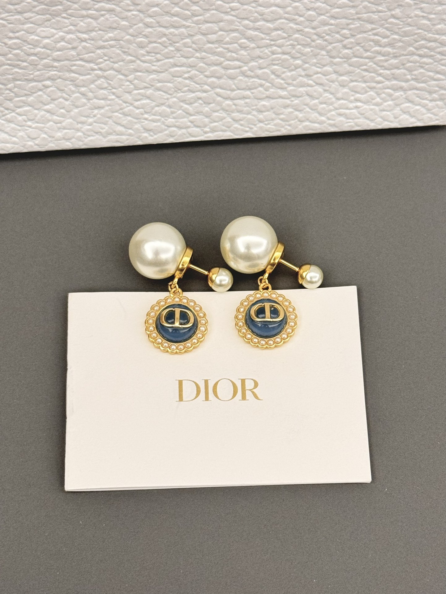 TOP Christian Dior Earring