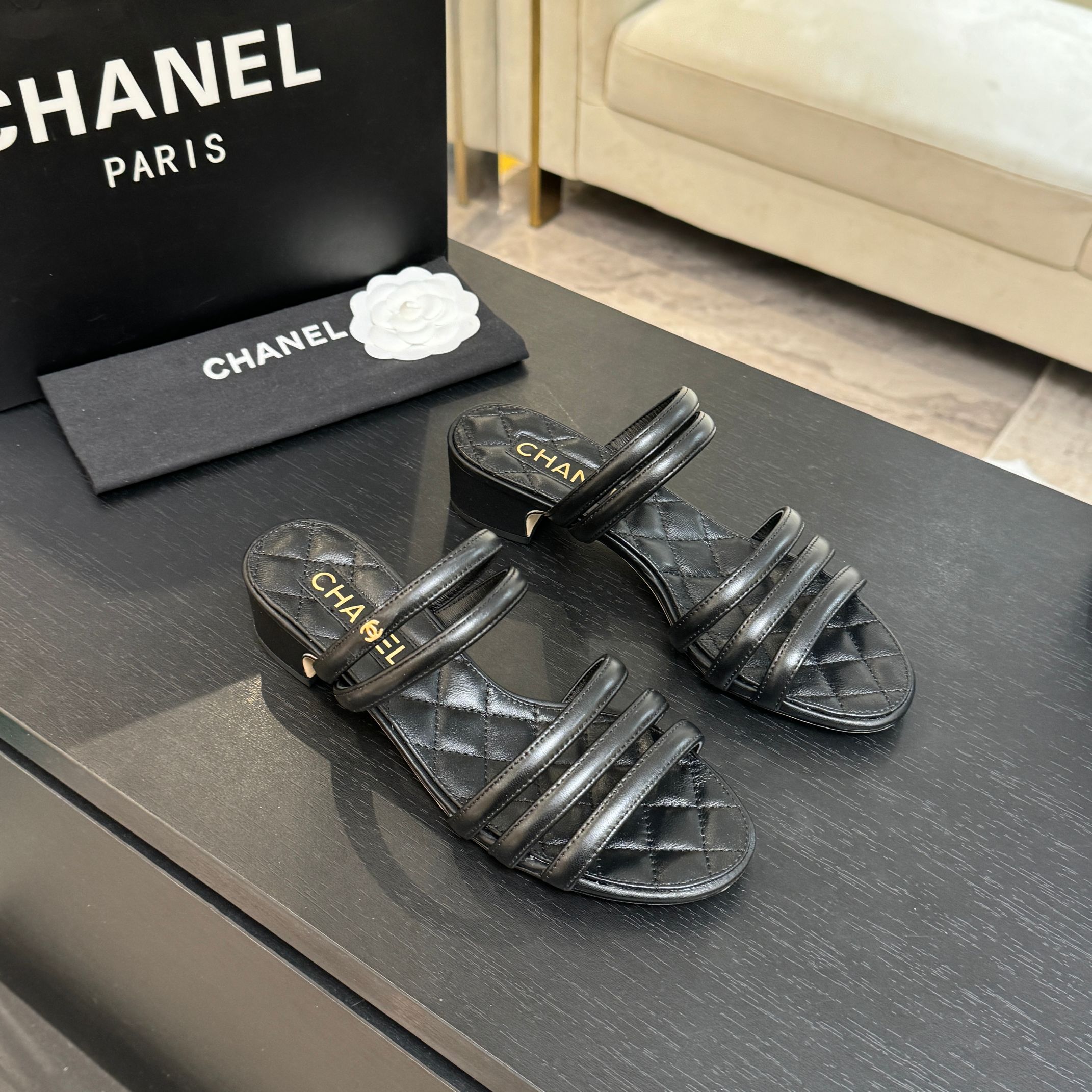 TOP CHANEL Low Heels Slippers - 3 Colors