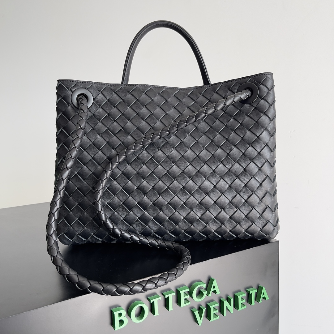 TOP Bottega Veneta BV Andiamo Bags 32 x 24 x 12 cm - Black