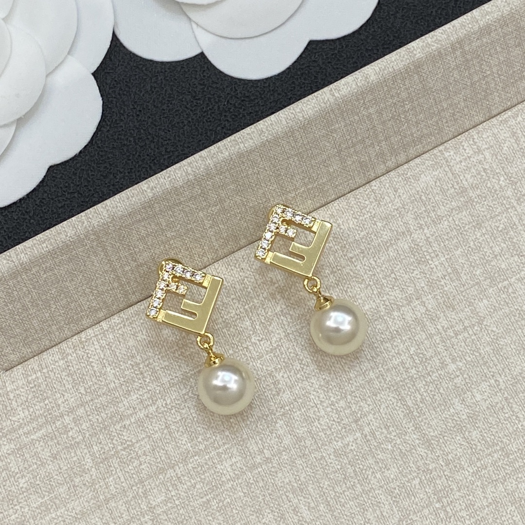 TOP FENDI FF Earrings - 2 Colors