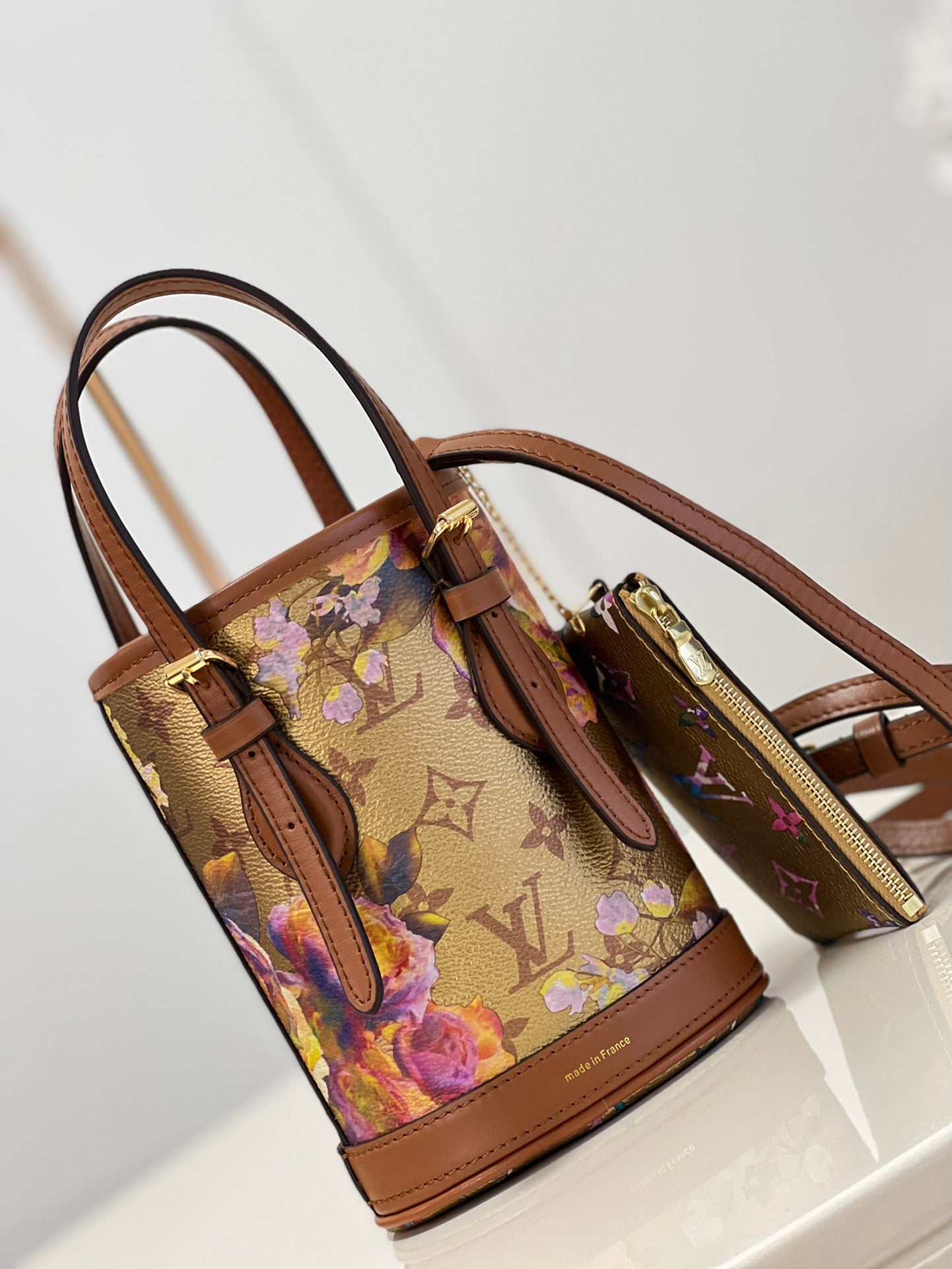 TOP Louis Vuitton LV L*V Nano Bucket Autres Toiles Monogram
