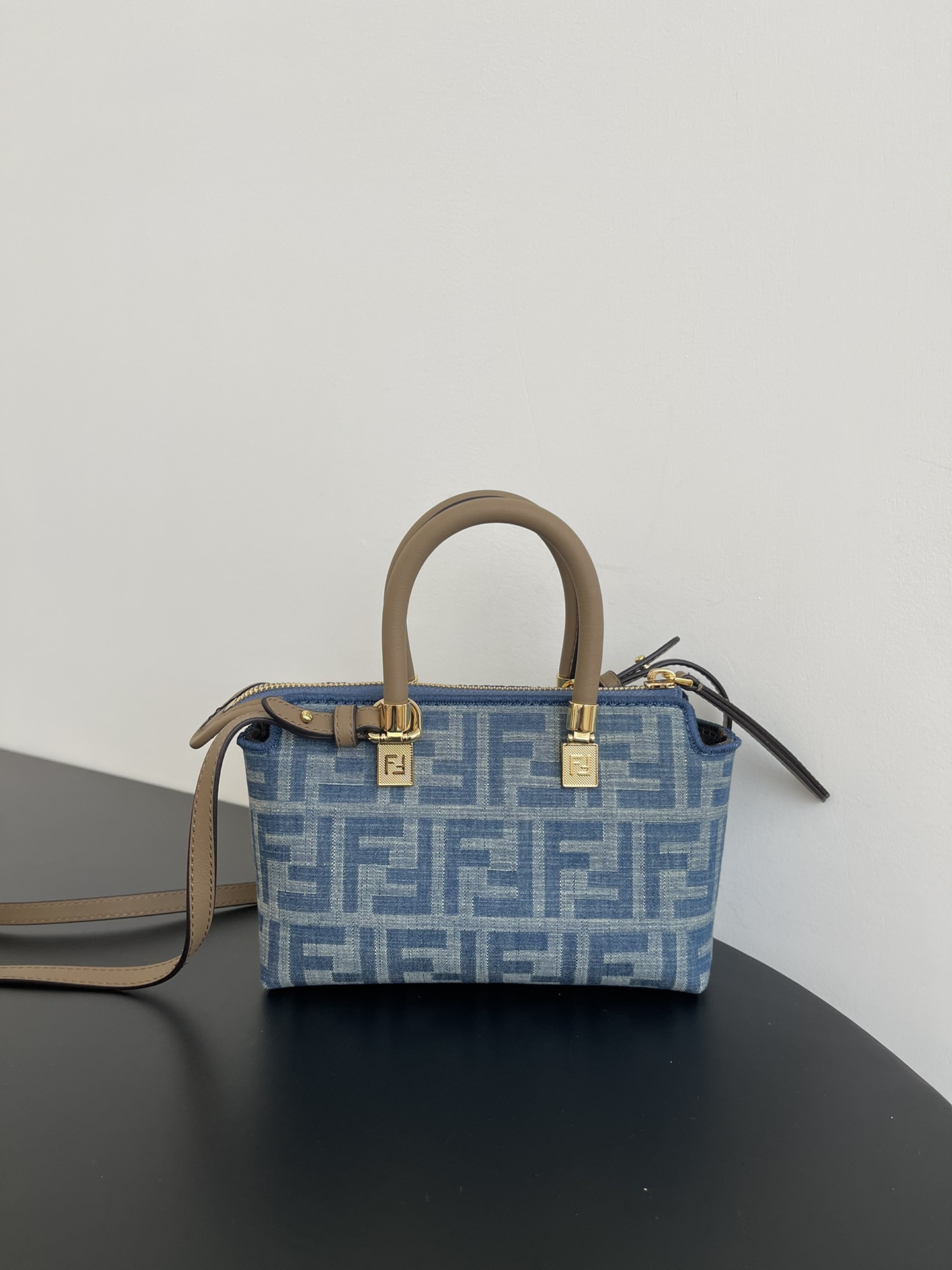 TOP FENDI Boston By The Way Bag 17.5x18x8cm - Denim