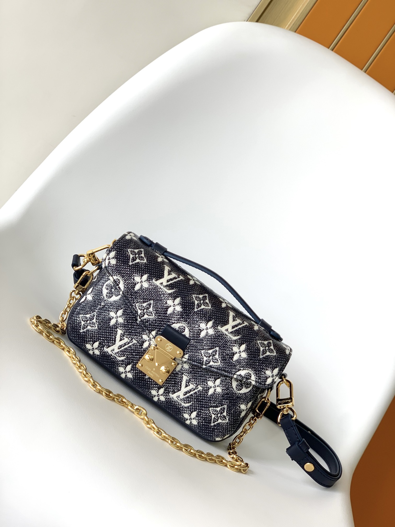 TOP Louis Vuitton LV Pochette Métis East West Bag Monoglam Canvas 21.5 x 6 x 13.5cm - Dark Blue