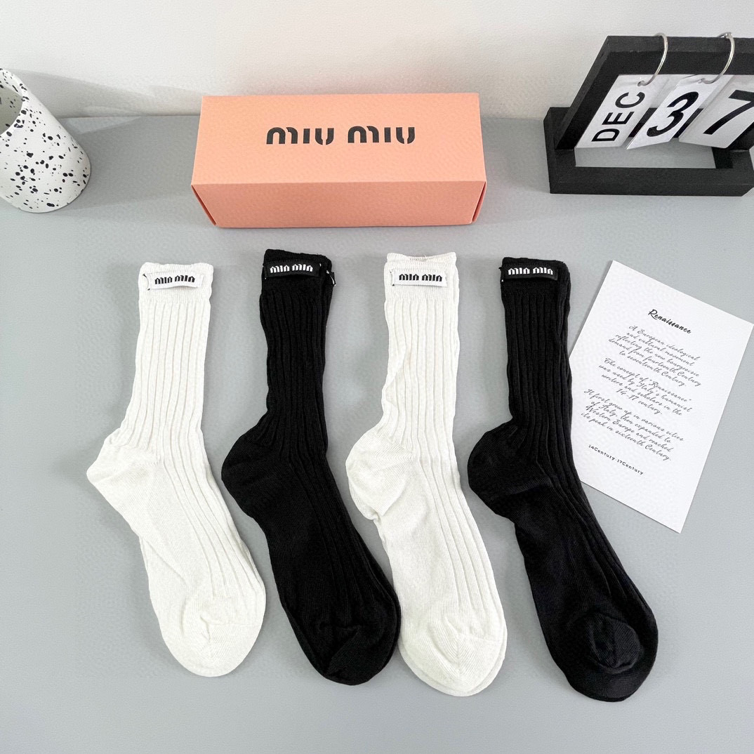 TOP Miu Miu Socks - 4 Pieces as a Set