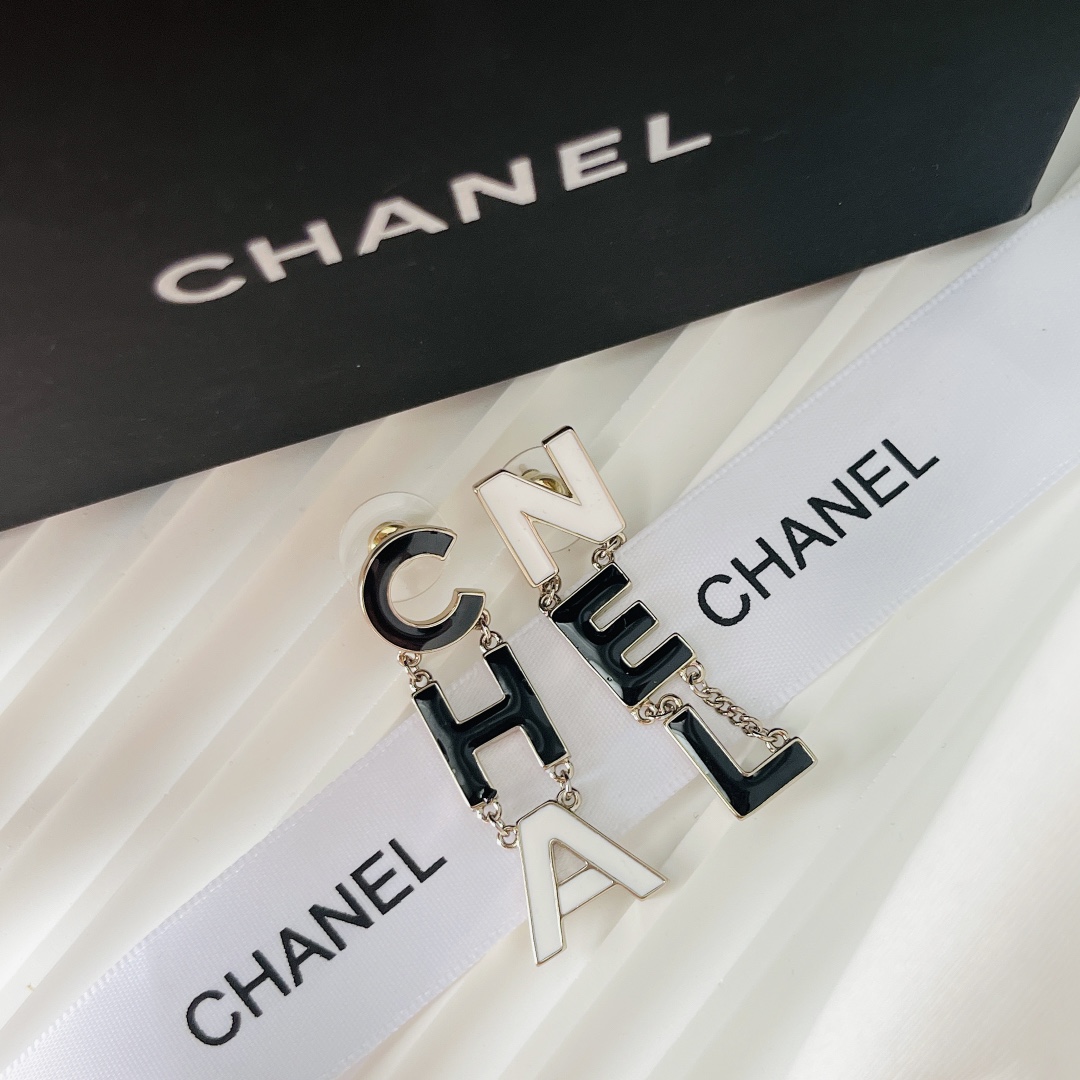 TOP CHANEL Enamel Letter Tassels Earrings