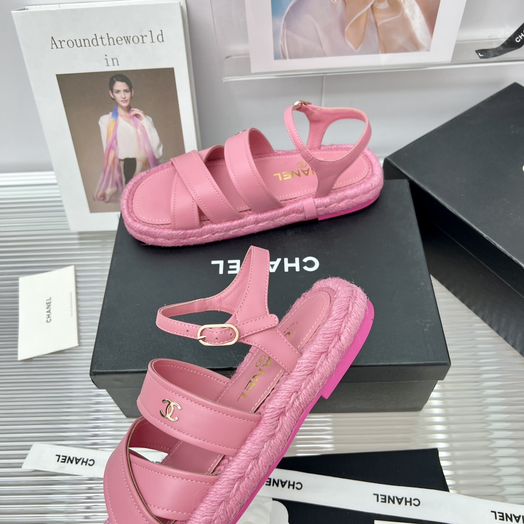 TOP CHANEL Sandals - Pink